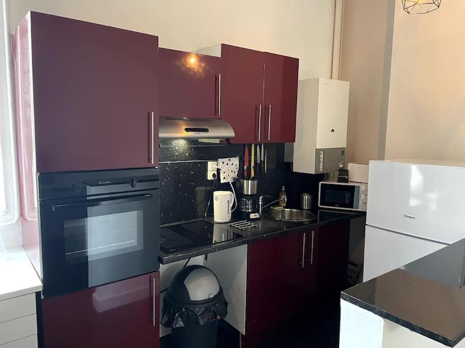 Agreable Maison De Ville Dans La Plus Belle Avenue أورلييو المظهر الخارجي الصورة